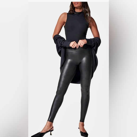 SPANXshape Faux Leather Leggings - Picture 3 of 6